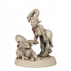 AG Mylitta Golemmar Pinup